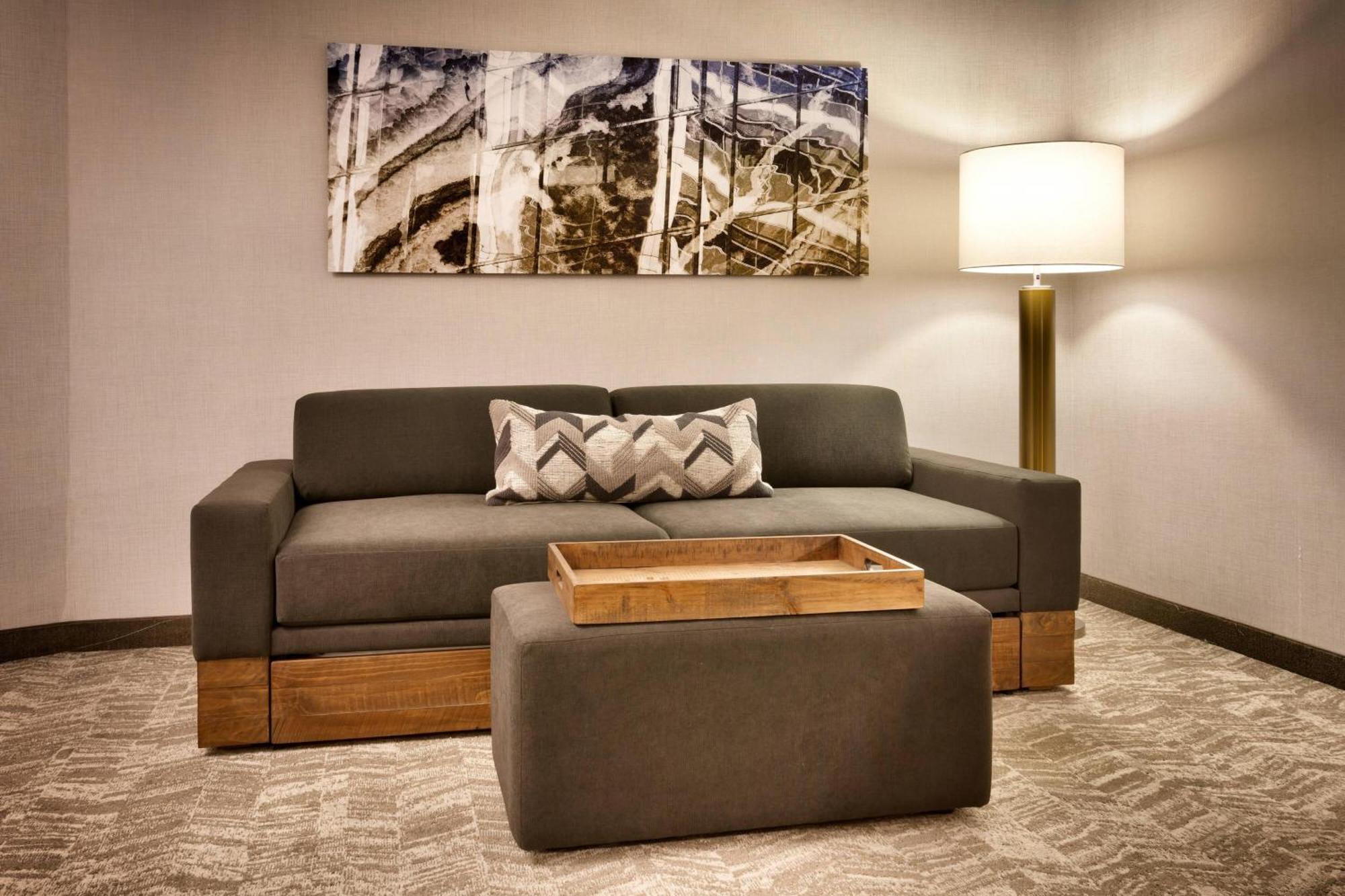 Springhill Suites By Marriott Коралвил Екстериор снимка