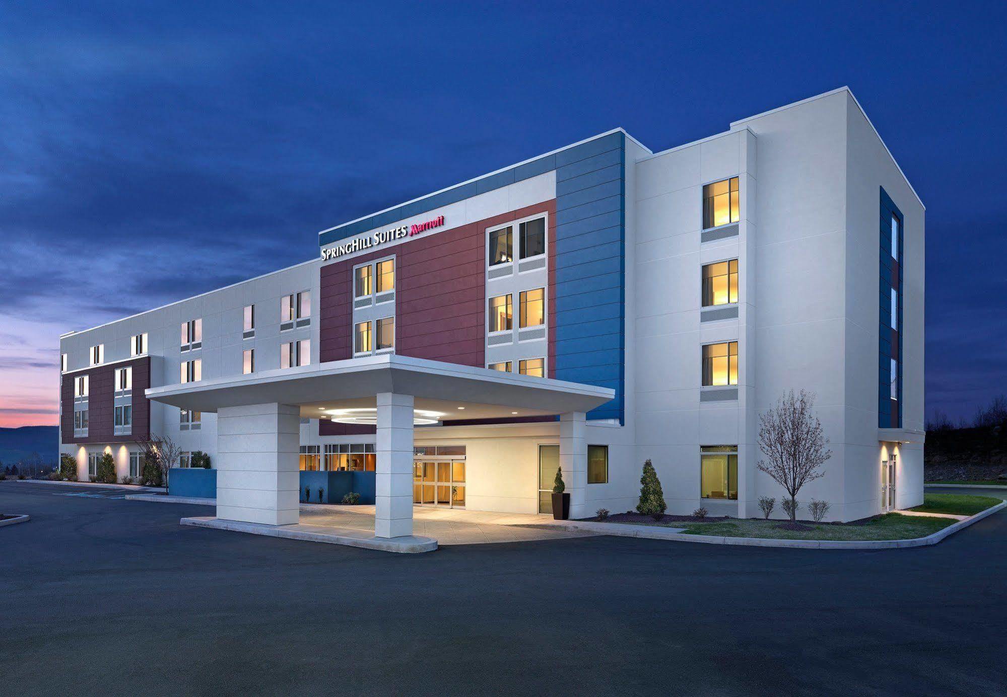 Springhill Suites By Marriott Коралвил Екстериор снимка